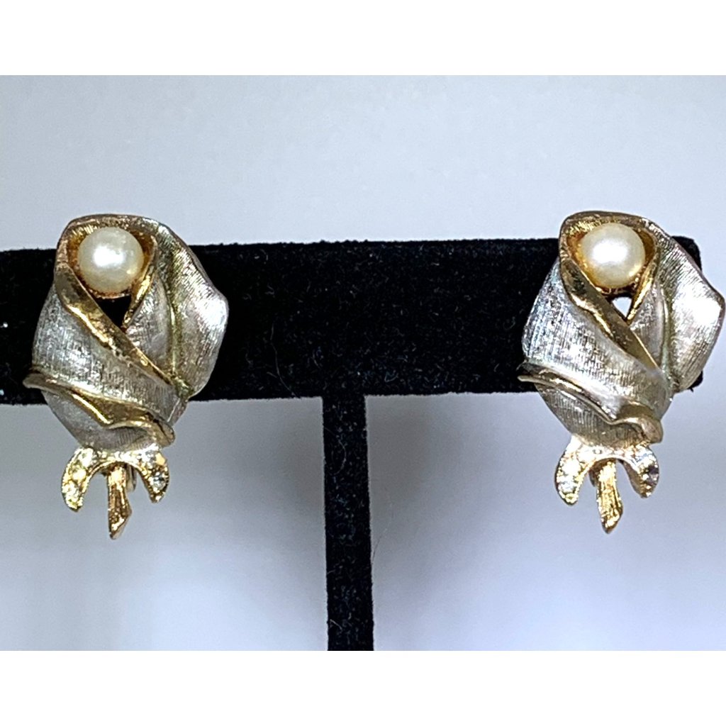 Art Earrings Clip Silver Tone Pearl Rhinestones Rose Vintage Signed